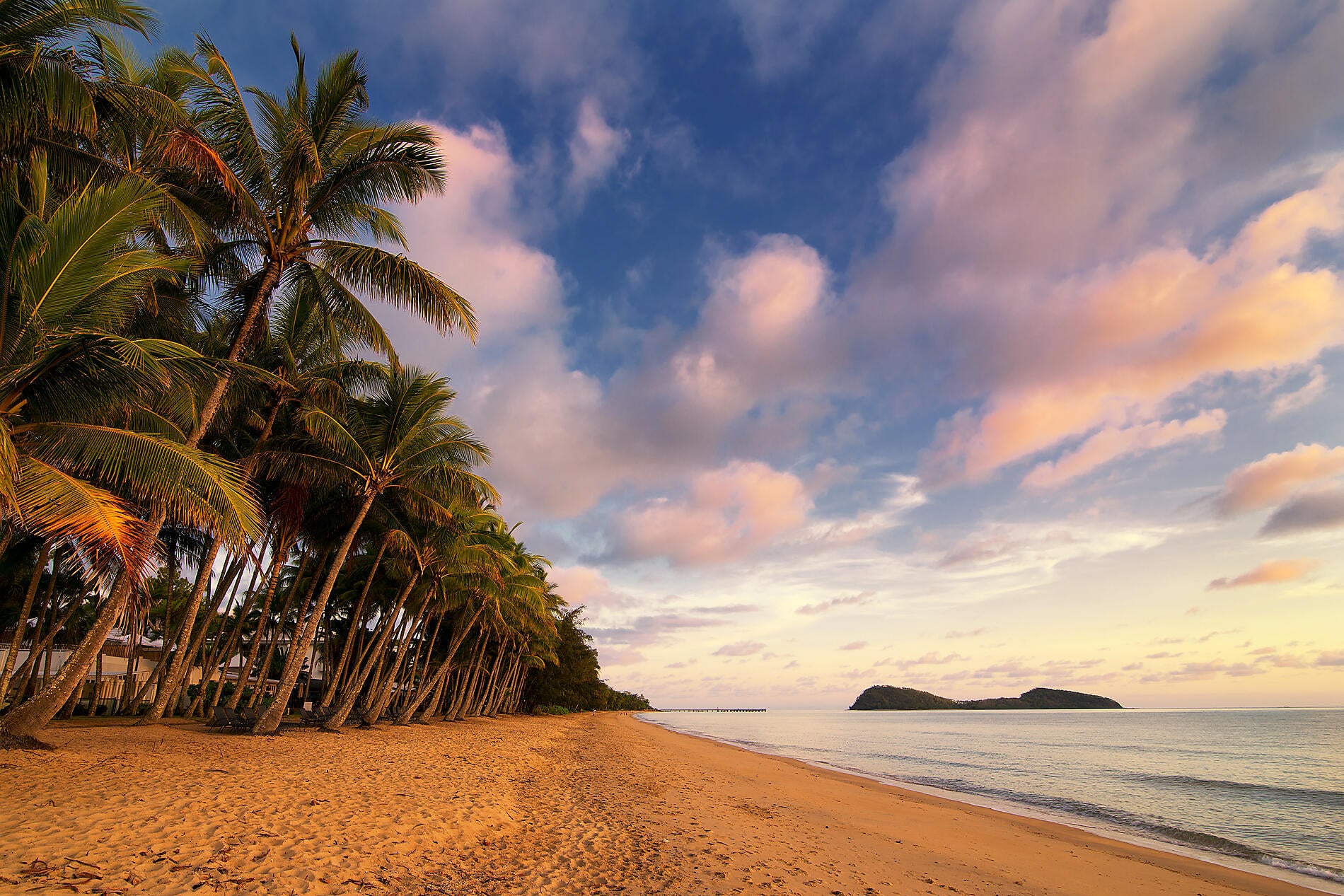 Cairns - AdobeStock_100149085.jpeg